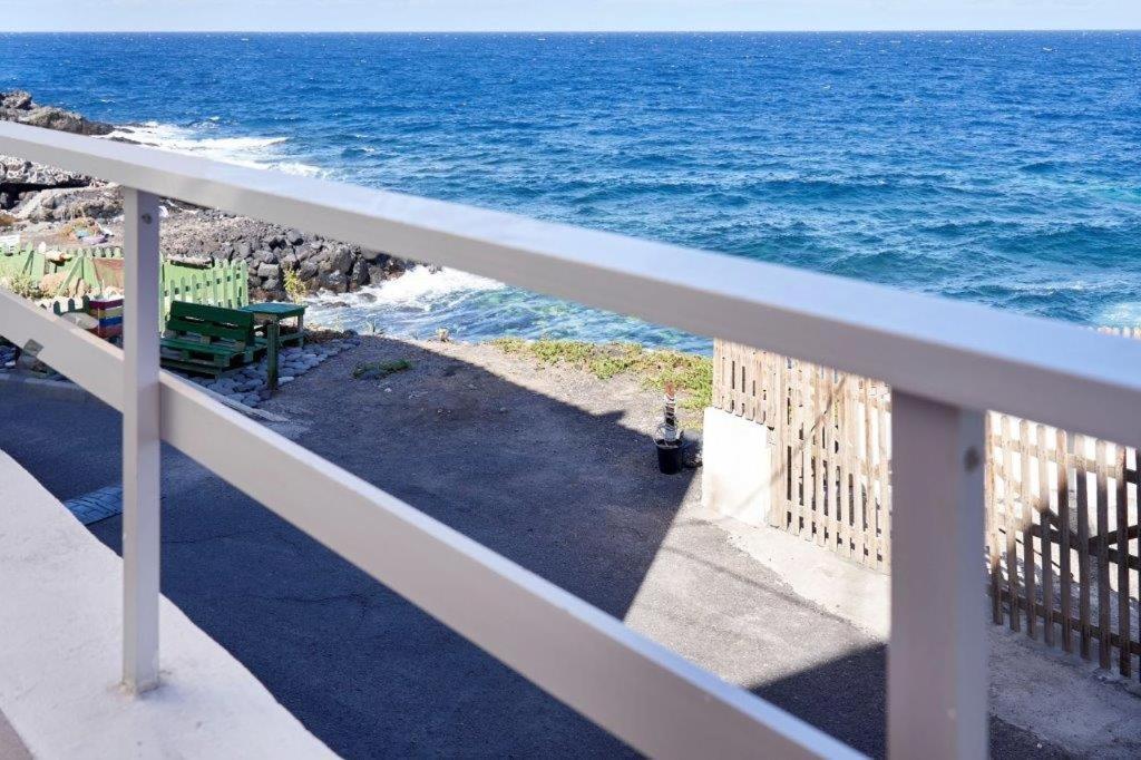 Beautiful Apartment In Front Of The Sea !!!! El Escobonal Exteriör bild