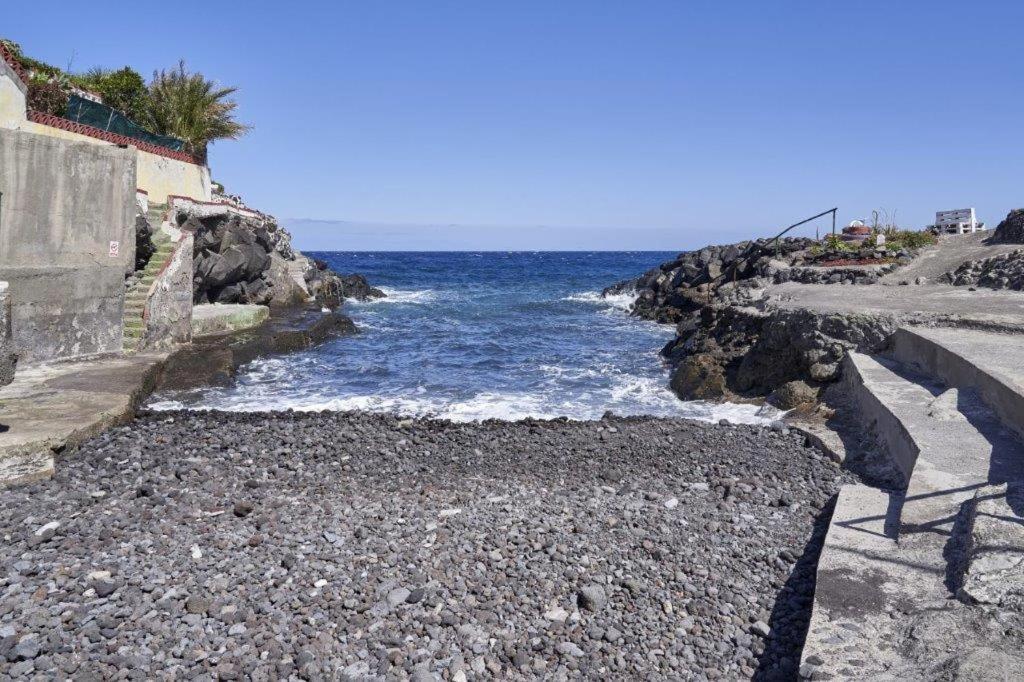 Beautiful Apartment In Front Of The Sea !!!! El Escobonal Exteriör bild